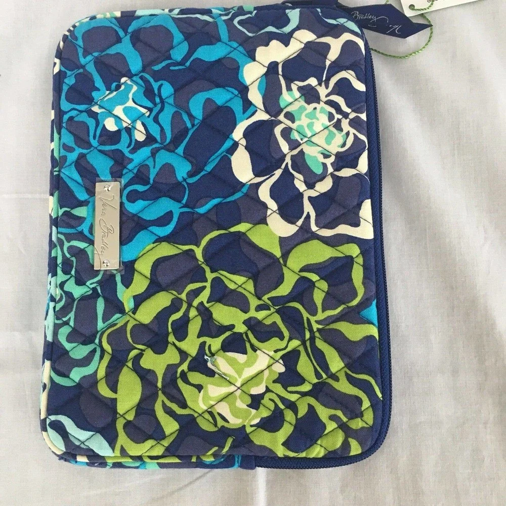 VERA BRADLEY Katalina Blues E-Reader Tablet Sleeve New W Tag Blue Green Floral